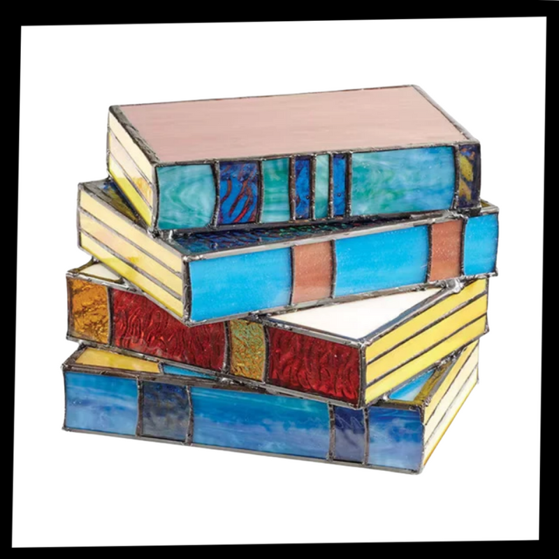 Lampe intemporelle livres empilés